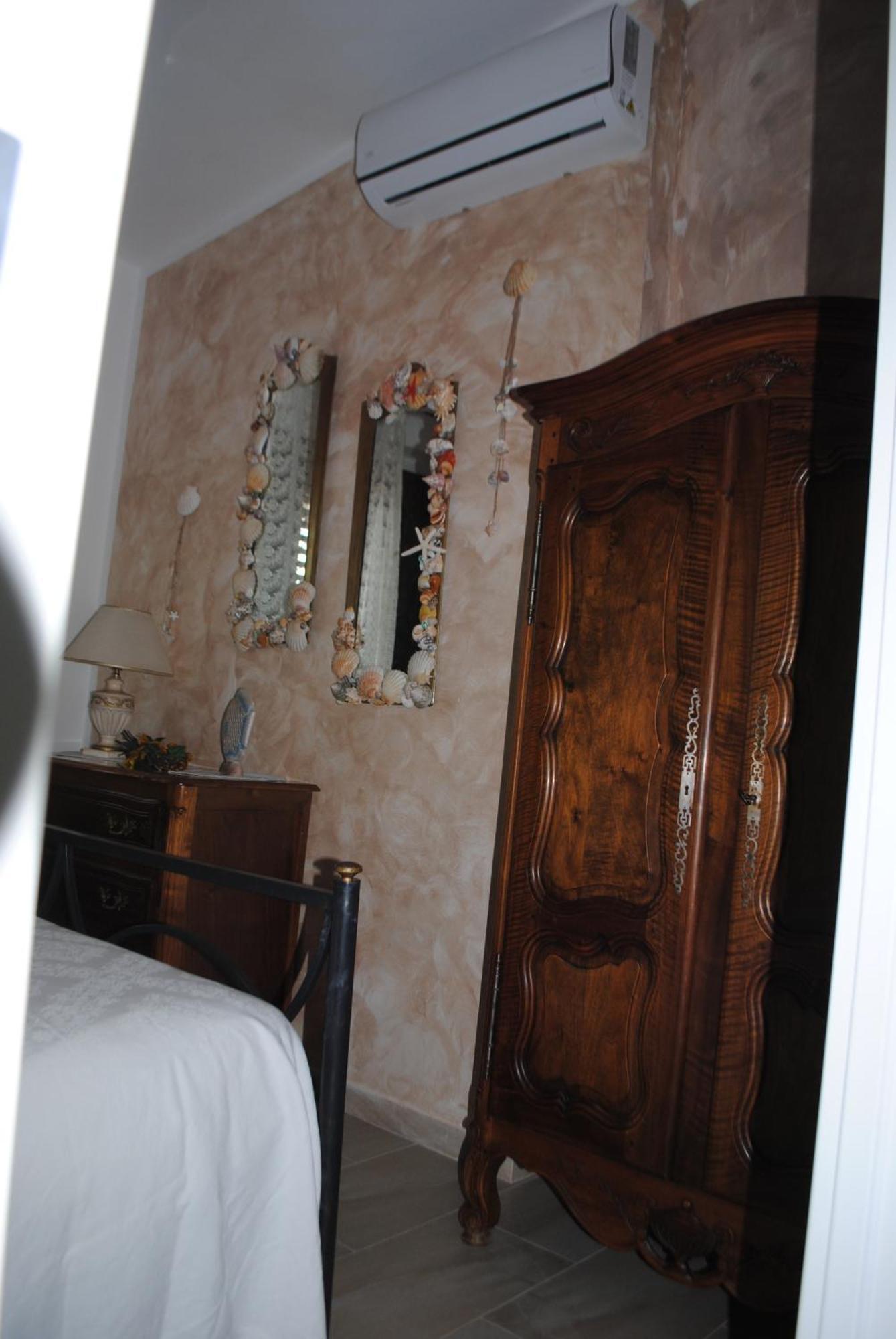 Casa Claudia Villasimius Exteriör bild